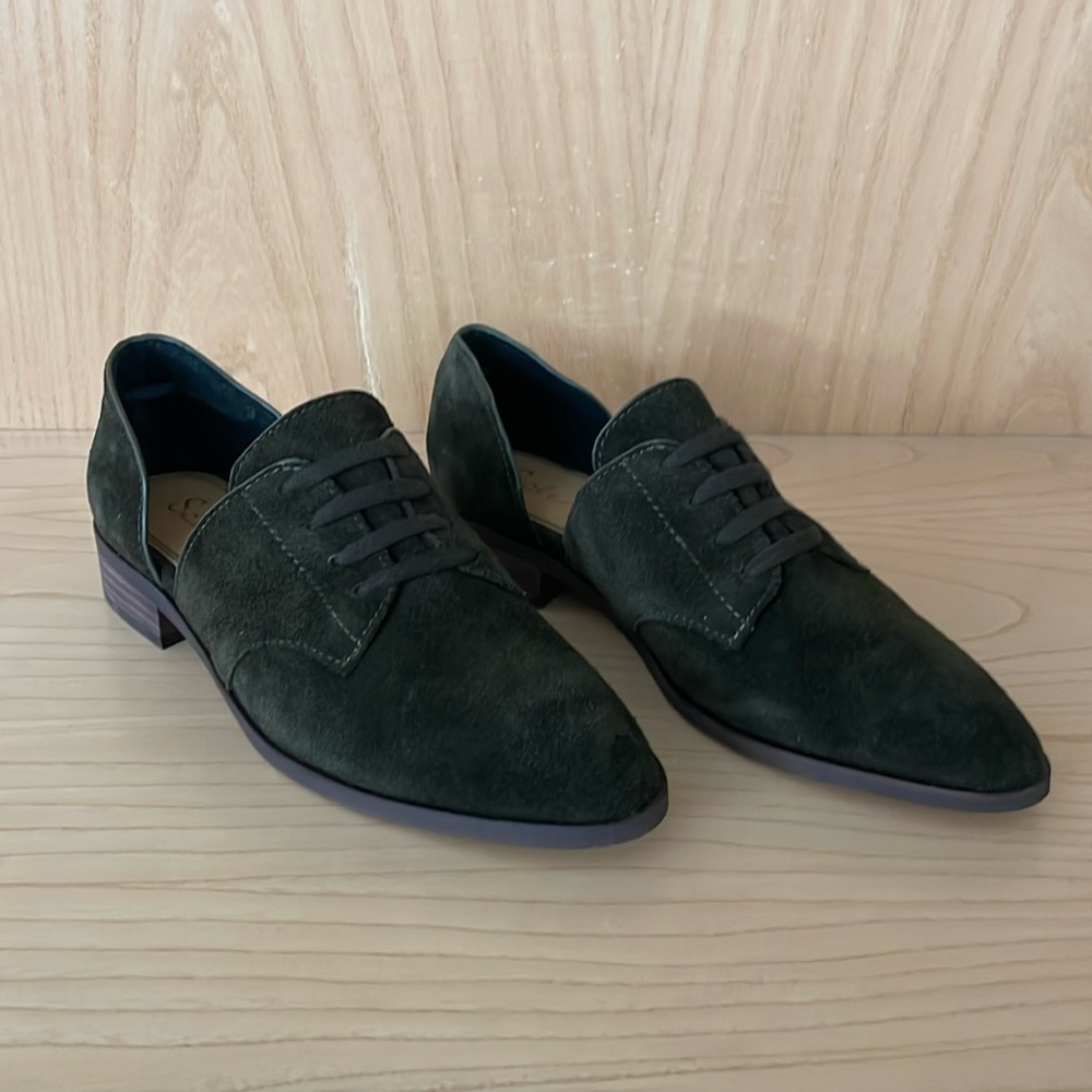 Dark green suede women’s loafers size 7